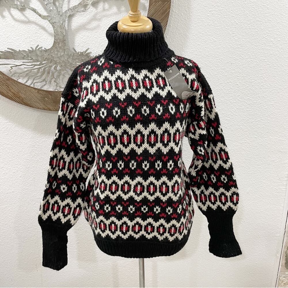 NWT Kerstin Adolphson Chunky Wool Turtleneck Sweater Black Red White Small